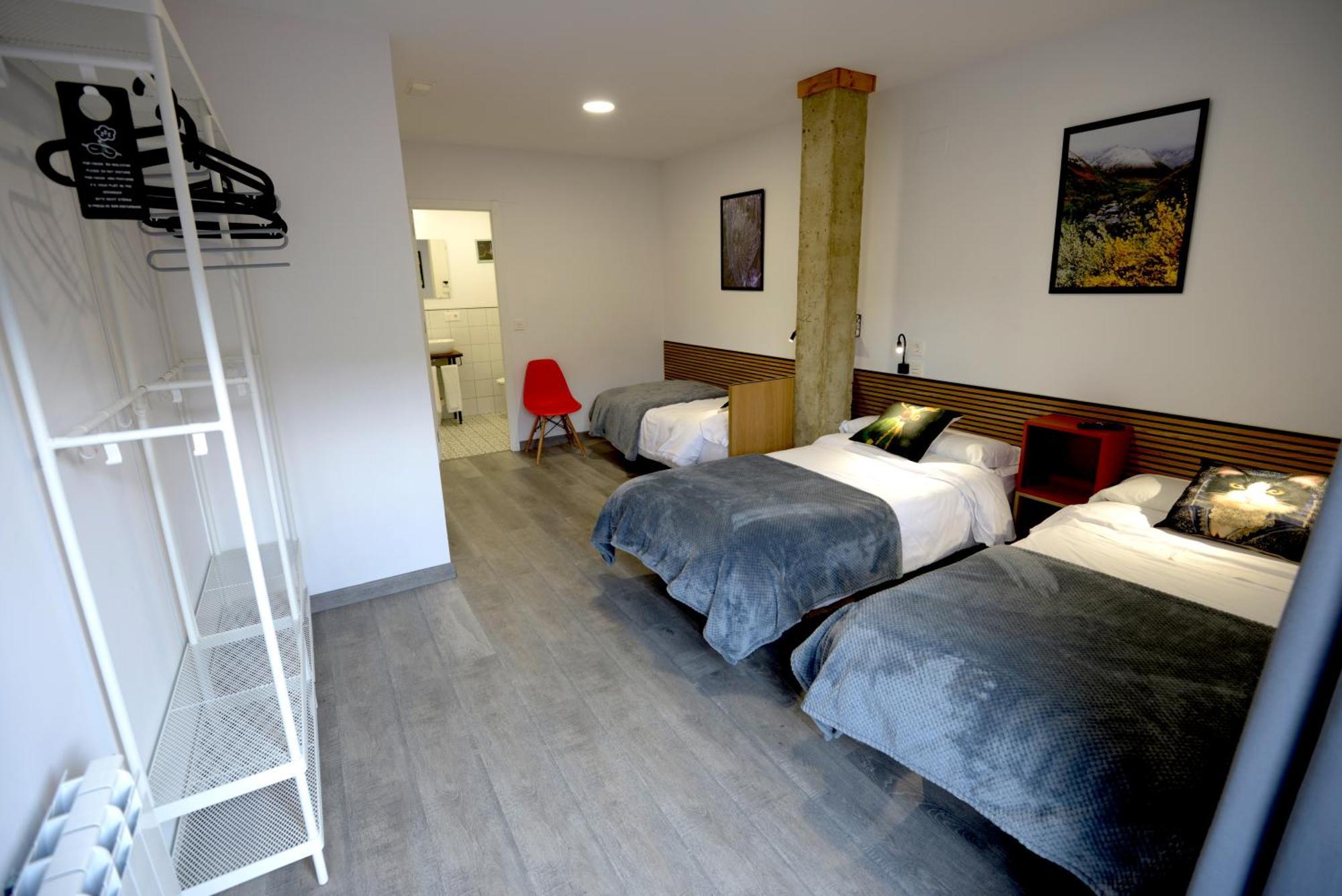 Hostel El Campano Villafranca Del Bierzo Bagian luar foto